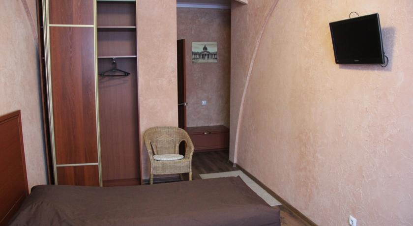 Imagen de la habitación del Hotel House City. Foto 10