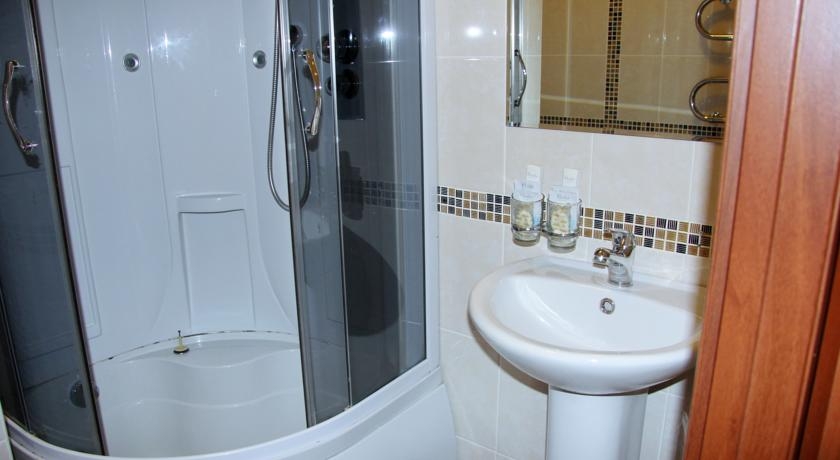 Imagen de la habitación del Hotel House City. Foto 11