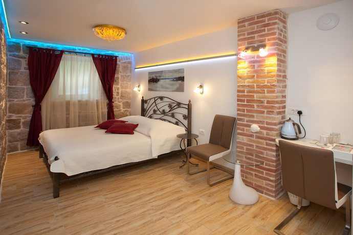 Imagen de la habitación del Hotel House Sandra. Foto 6