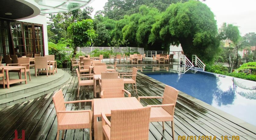 Imagen general del Hotel House Sangkuriang. Foto 8