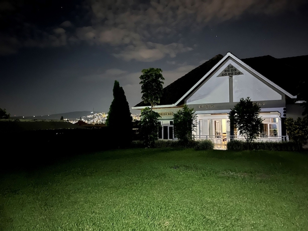 Imagen general del Hotel House - Sleeps 8 - Parking - Garden. Foto 1