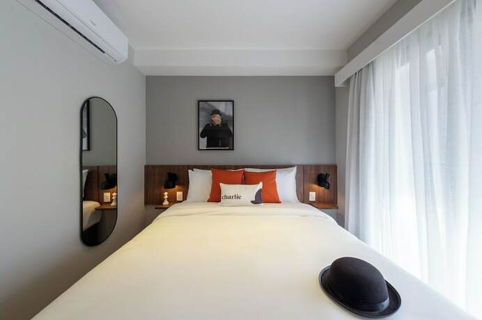 Imagen de la habitación del Hotel House of Charlie Paraiso. Foto 19
