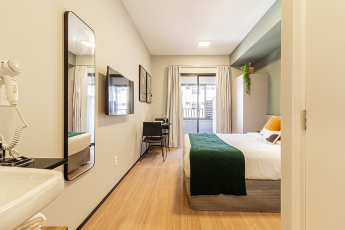 Imagen de la habitación del Hotel House of Charlie Pinheiros. Foto 15