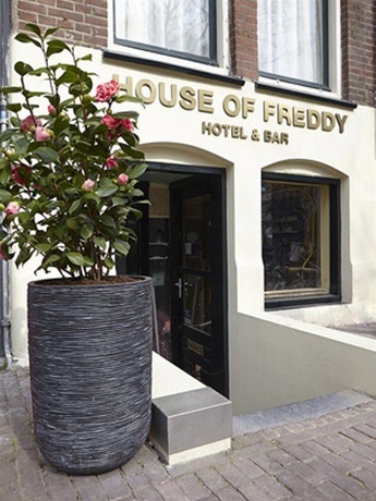 Imagen general del Hotel House of Freddy Hotel and Bar. Foto 7