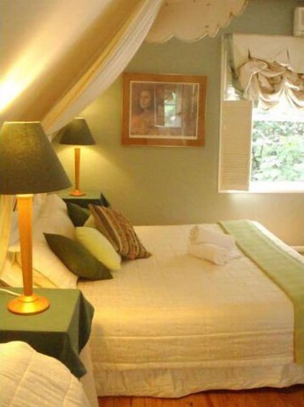 Imagen de la habitación del Hotel House of Laurels. Foto 5