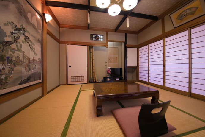 Imagen de la habitación del Hotel Housenkaku. Foto 5