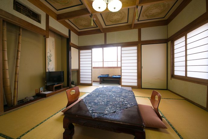 Imagen de la habitación del Hotel Housenkaku. Foto 9