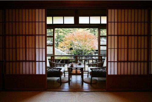 Imagen de la habitación del Hotel Houshi Onsen Chojukan. Foto 7