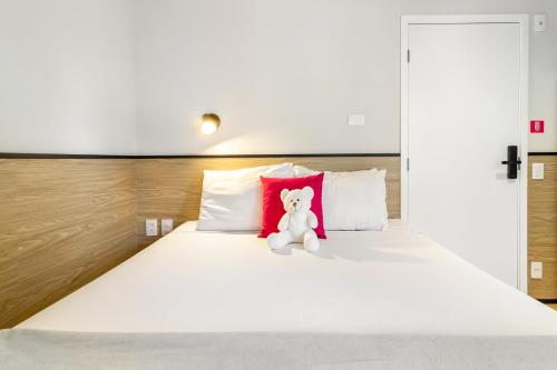 Imagen de la habitación del Hotel Housi Paulista. Foto 13