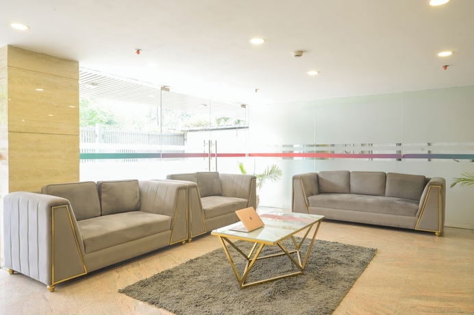 Imagen de los interiores del Hotel Housr Sector 28 Gurgaon Near IFFCO Chowk. Foto 15