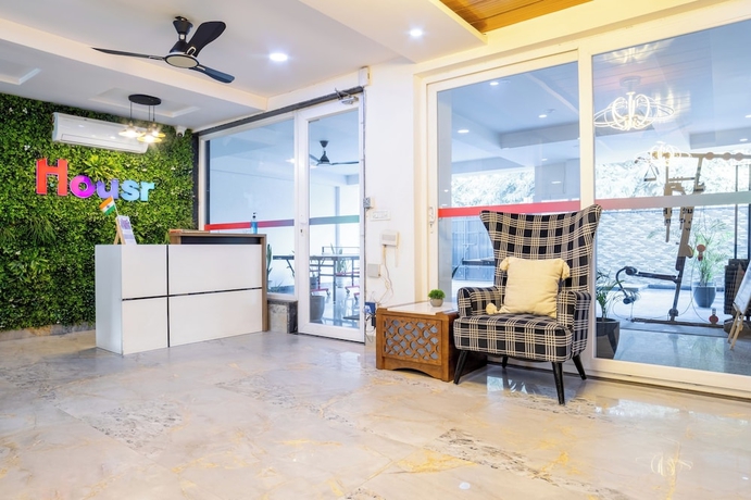 Imagen de los interiores del Hotel Housr Sector 43 Gurgaon Global FoyerMall. Foto 15