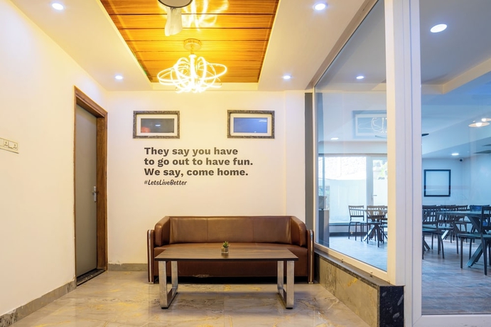 Imagen de los interiores del Hotel Housr Sector 43 Gurgaon Global FoyerMall. Foto 16