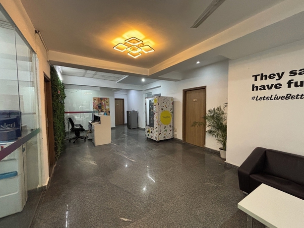Imagen de los interiores del Hotel Housr Sector 43 Gurgaon Paras Hospital. Foto 9
