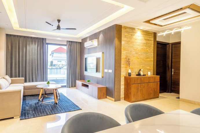 Imagen de la habitación del Hotel Housr Sector 56 Gurgaon Sushant Lok 2. Foto 11