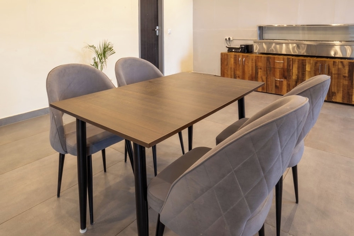 Imagen de los interiores del Hotel Housr Studio Rooms Sector 38 Gurgaon. Foto 13