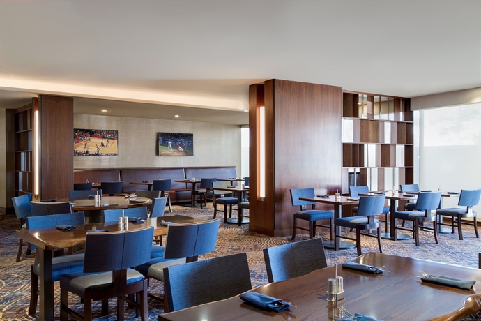 Imagen del bar/restaurante del Hotel Houston Airport Marriott At George Bush Intercontinental. Foto 2