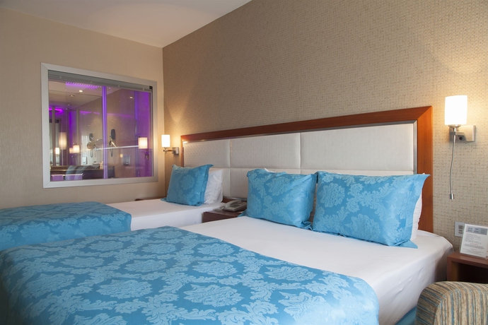 Imagen de la habitación del Hotel Houston. Foto 6