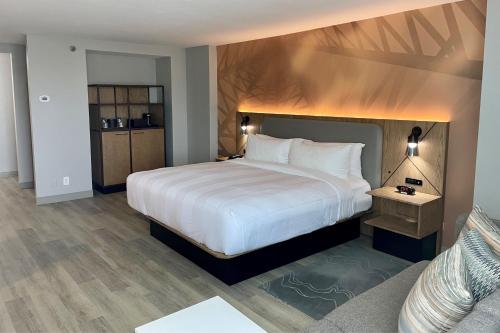 Imagen de la habitación del Hotel Houston Marriott North. Foto 19