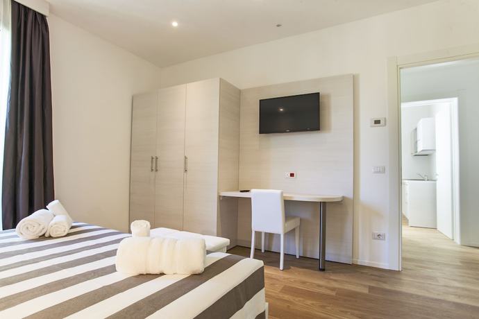 Imagen de la habitación del Hotel Houston Suites. Foto 3