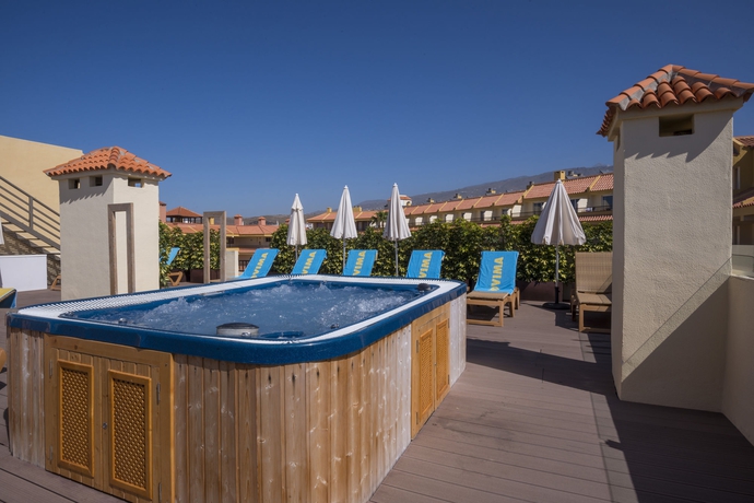 Imagen de los exteriores del Hotel Hovima Jardín Caleta. Foto 4