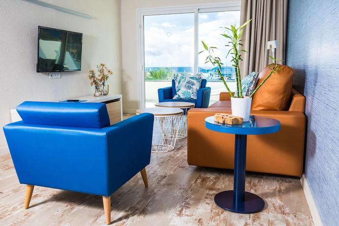 Imagen de la habitación del Hotel Hovima La Pinta Beachfront Family. Foto 10