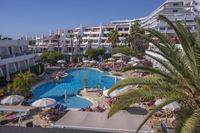 Imagen de la piscina del Hotel Hovima Panorama. Foto 7