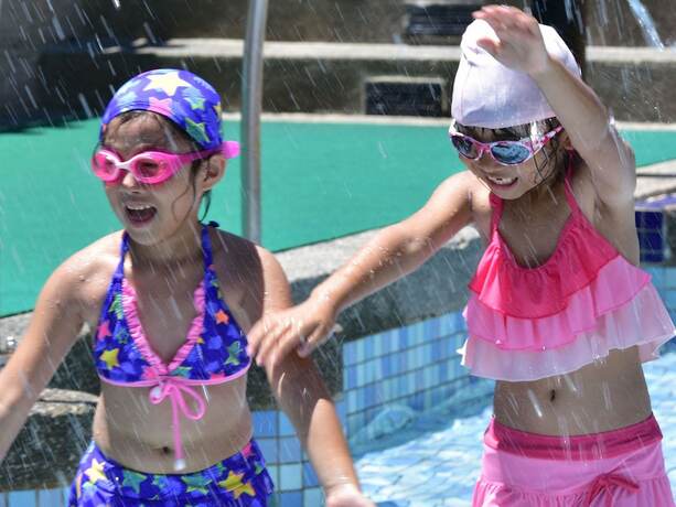 Imagen de la piscina del Hotel Howard Beach Resort - Superior House. Foto 36