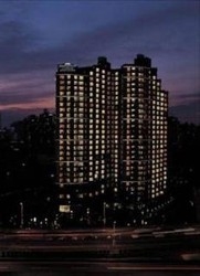 Imagen de la habitación del Hotel Howard Johnson All Suites. Foto 15