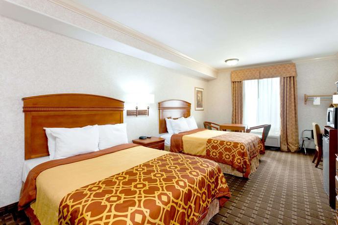 Imagen de la habitación del Hotel Howard Johnson And Suites By Wyndham Pico Rivera. Foto 7