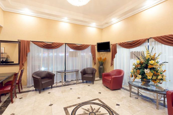 Imagen de los interiores del Hotel Howard Johnson And Suites By Wyndham Pico Rivera. Foto 19