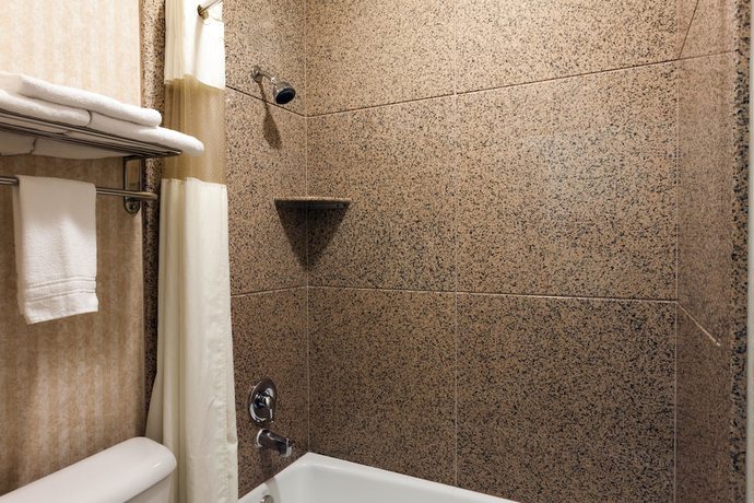 Imagen de la habitación del Hotel Howard Johnson And Suites By Wyndham Pico Rivera. Foto 13