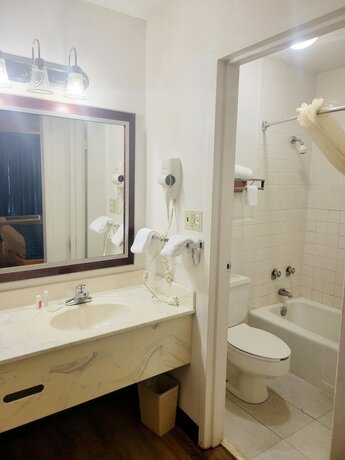 Imagen de la habitación del Hotel Howard Johnson BY Wyndham Hannibal. Foto 12