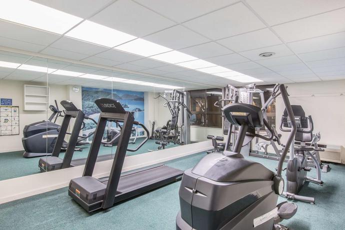 Imagen de los interiores del Hotel Howard Johnson Bartonsville/Poconos Area. Foto 11