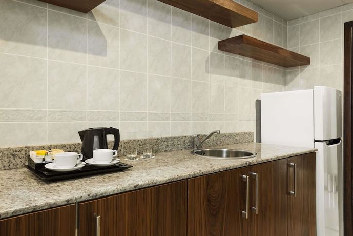 Imagen de la habitación del Hotel Howard Johnson By Wyndham Abu Dhabi. Foto 12