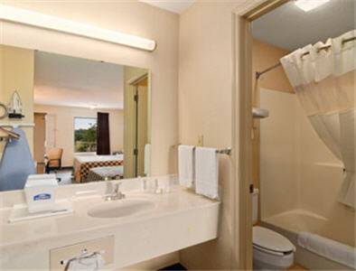 Imagen de la habitación del Hotel Howard Johnson By Wyndham Aiken. Foto 5