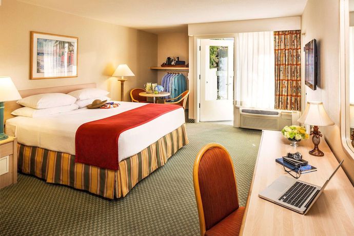 Imagen de la habitación del Hotel Howard Johnson By Wyndham Anaheim and Water Playground. Foto 5