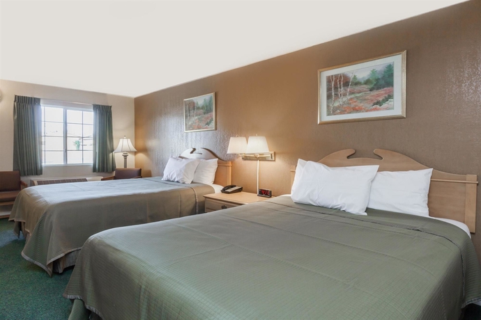 Imagen de la habitación del Hotel Howard Johnson By Wyndham Bakersfield. Foto 4