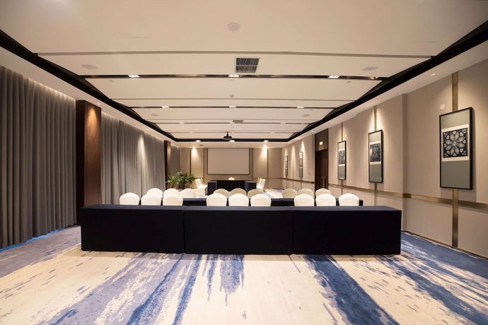 Imagen de los interiores del Hotel Howard Johnson By Wyndham Bayan Plaza Qidong. Foto 17