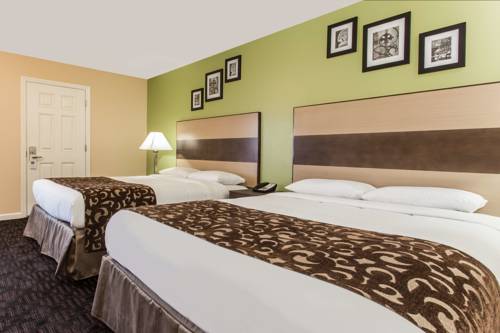 Imagen de la habitación del Hotel Howard Johnson By Wyndham Berkeley. Foto 5