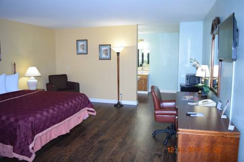 Imagen de la habitación del Hotel Howard Johnson By Wyndham Buena Park. Foto 6