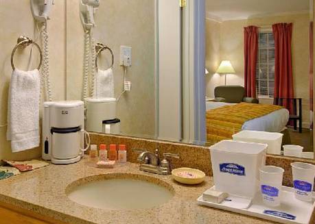 Imagen de la habitación del Hotel Howard Johnson By Wyndham Burlington. Foto 5