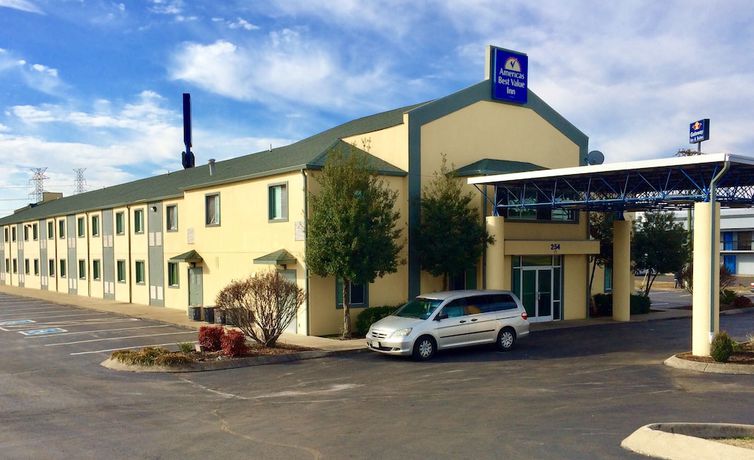 Imagen general del Hotel Howard Johnson By Wyndham Clarksville Tennessee. Foto 3