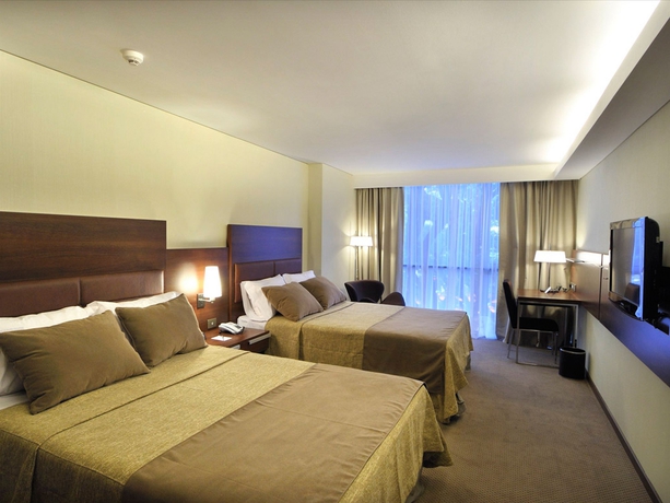 Imagen de la habitación del Hotel Howard Johnson By Wyndham Cordoba. Foto 7