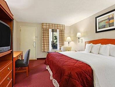 Imagen de la habitación del Hotel Howard Johnson By Wyndham Dothan. Foto 5