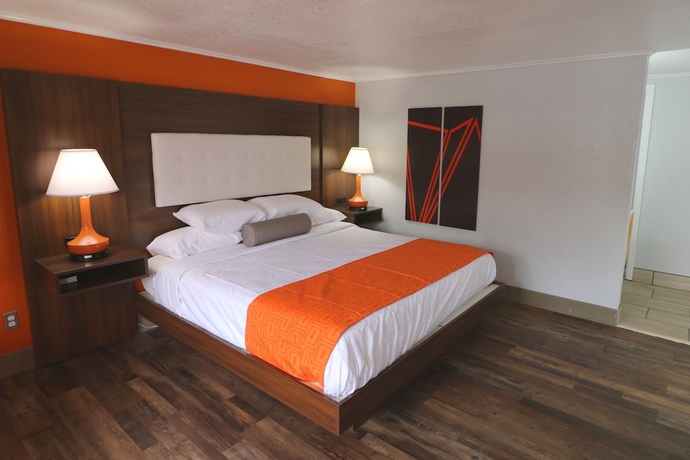 Imagen de la habitación del Hotel Howard Johnson By Wyndham Downtown Gatlinburg. Foto 6