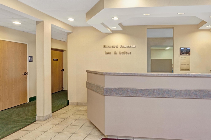 Imagen de los interiores del Hotel Howard Johnson By Wyndham Elk Grove Village/chicago O'hare. Foto 15