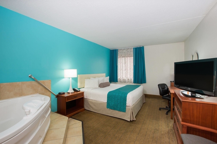 Imagen de la habitación del Hotel Howard Johnson By Wyndham Evansville East. Foto 6