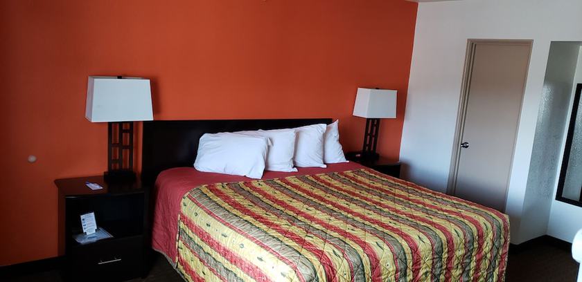 Imagen de la habitación del Hotel Howard Johnson By Wyndham Flagstaff University West. Foto 5