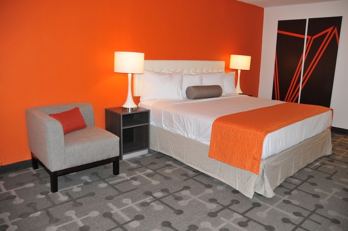 Imagen de la habitación del Hotel Howard Johnson By Wyndham Florence. Foto 11