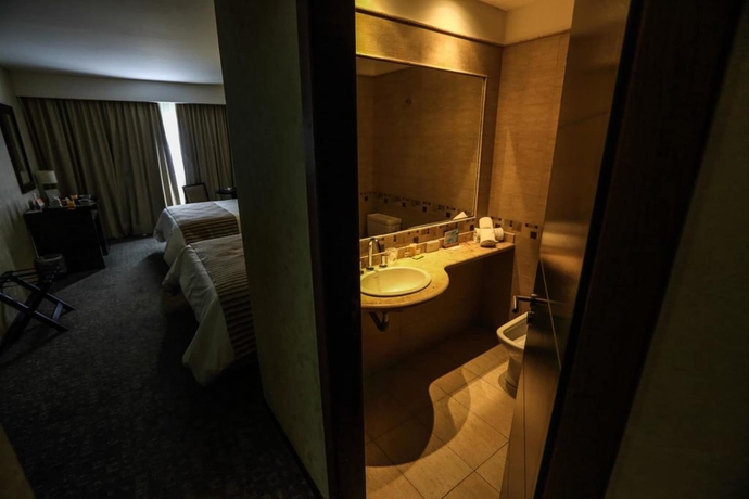 Imagen de la habitación del Hotel Howard Johnson By Wyndham Funes. Foto 14